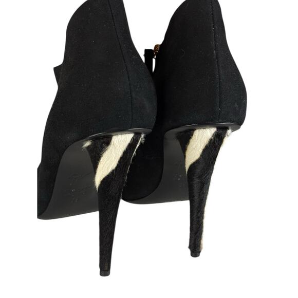 Giuseppe Zanotti Black Suede Booties 39 US 9 Pony Hair Zebra Heel Ankle Zip - Picture 9 of 9